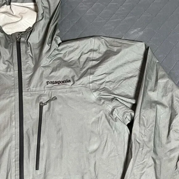 Patagonia Torrentshell H2No Rain JacketMen’s Medium Waterproof Hooded – Gray